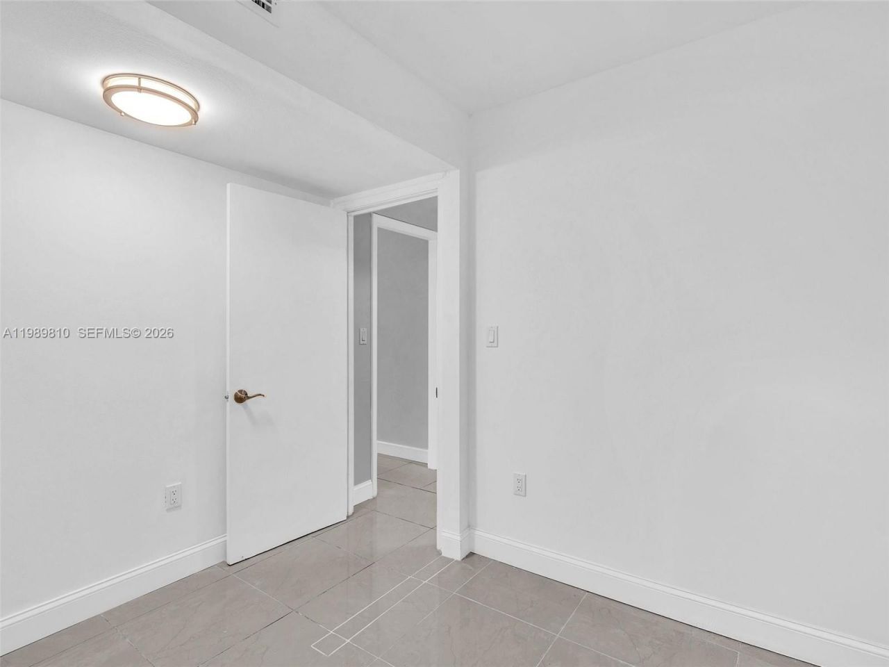 1770 NE 191st St , Unit 500-1, Miami, FL 33179 Photo