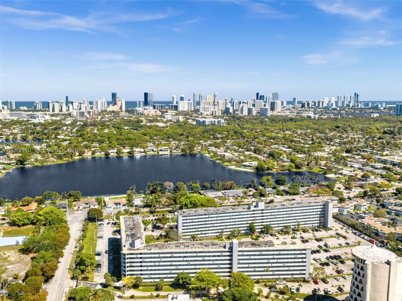 1770 NE 191st St , Unit 500-1, Miami, FL 33179 Photo