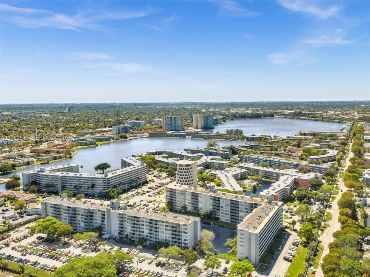 1770 NE 191st St , Unit 500-1, Miami, FL 33179 Photo