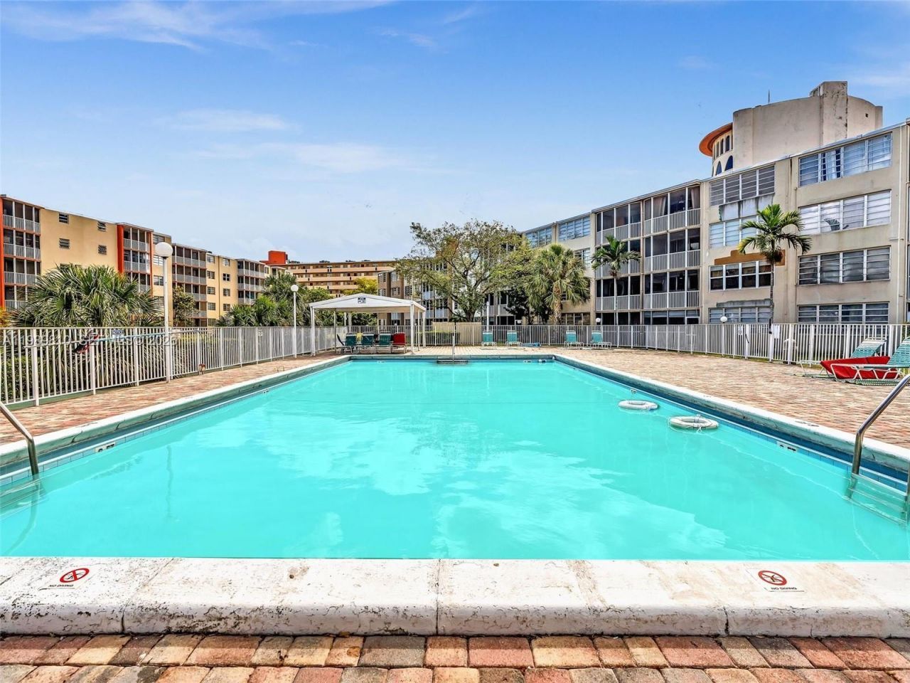 1770 NE 191st St , Unit 500-1, Miami, FL 33179 Photo