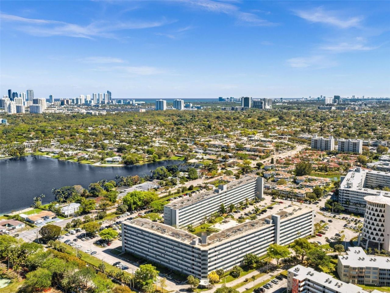 1770 NE 191st St , Unit 500-1, Miami, FL 33179 Photo