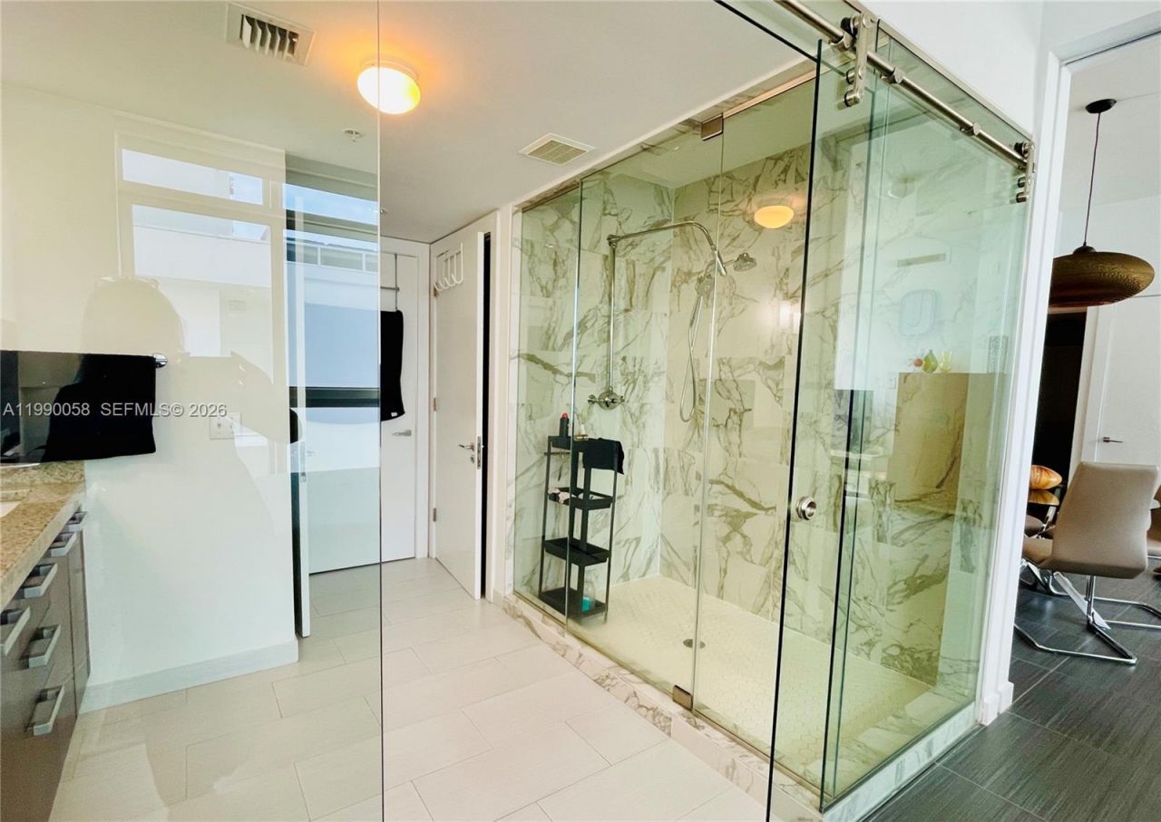720 NE 62nd St, Unit 507, Miami, FL 33138 Photo
