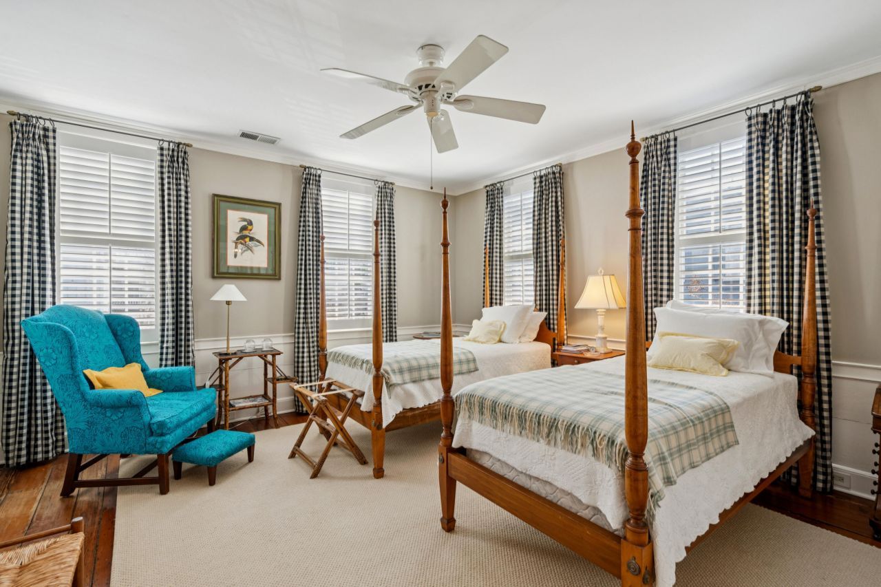 16 Water Street Photo 27