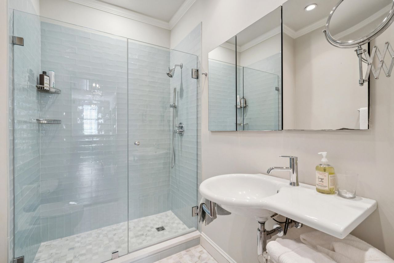 16 Water Street Photo 30