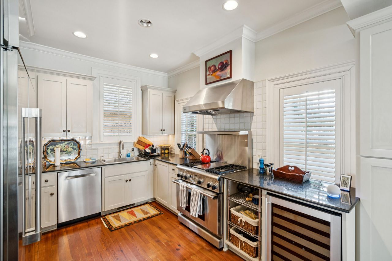 16 Water Street Photo 9