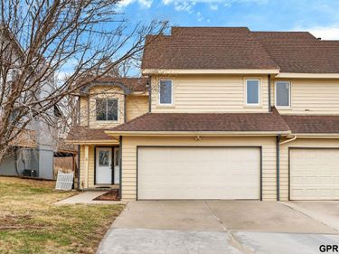 1113 Grenoble Drive , Bellevue, NE 68123