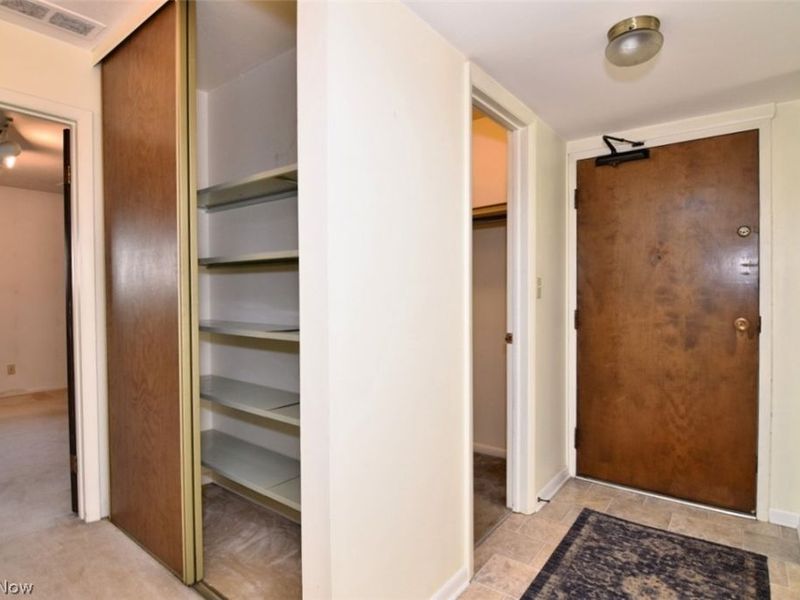 6270 Greenwood, Unit 302, Sagamore Hills, OH 44067 Photo 13