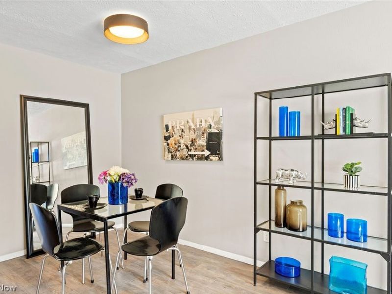 10524 Clifton Boulevard, Unit 102, Cleveland, OH 44102 Photo 6