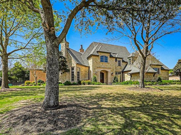 907 Foxglove Trail, Fairview, TX 75069