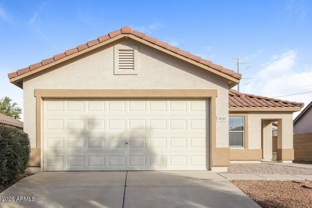 3042 W Casino Avenue, Phoenix, AZ 85083 Main Photo