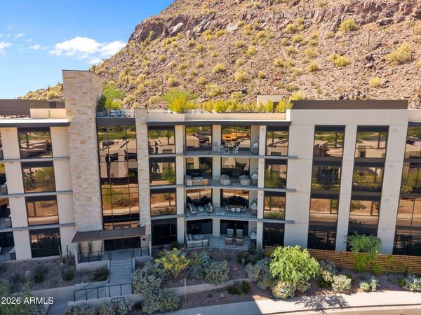 5000 N CAMELBACK RIDGE Drive, Unit 208, Scottsdale, AZ 85251