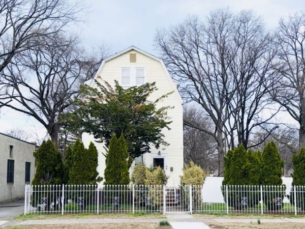 746 Springdale Ave, East Orange, NJ 07017