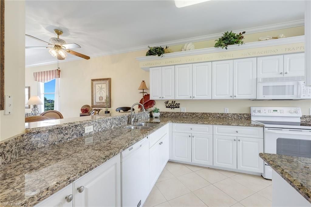 16615 Lake Circle Dr, Unit 438, Fort Myers, FL 33908 Photo
