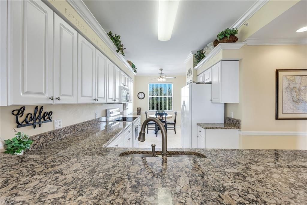 16615 Lake Circle Dr, Unit 438, Fort Myers, FL 33908 Photo
