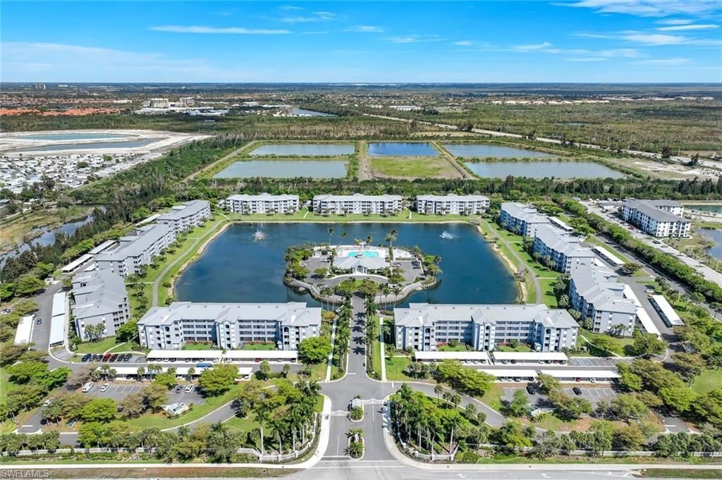 16615 Lake Circle Dr, Unit 438, Fort Myers, FL 33908 Photo