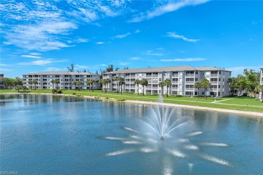 16615 Lake Circle Dr, Unit 438, Fort Myers, FL 33908 Photo