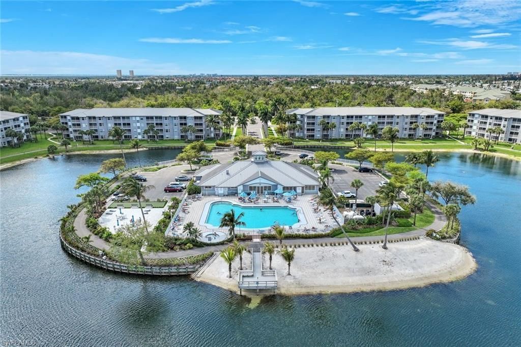 16615 Lake Circle Dr, Unit 438, Fort Myers, FL 33908 Photo