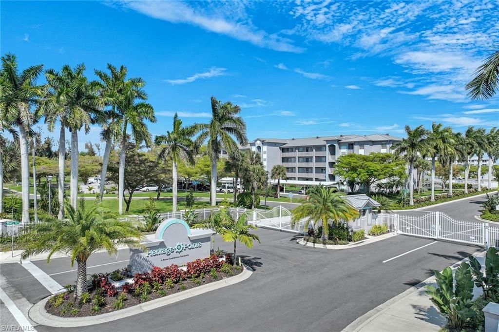 16615 Lake Circle Dr, Unit 438, Fort Myers, FL 33908 Photo