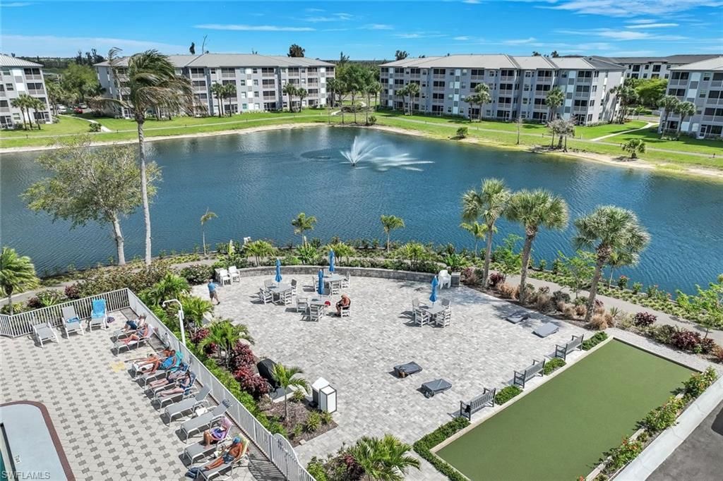 16615 Lake Circle Dr, Unit 438, Fort Myers, FL 33908 Photo