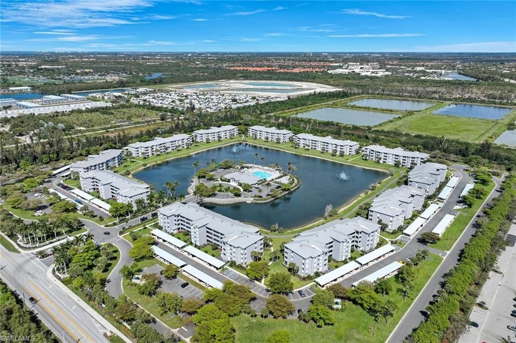 16615 Lake Circle Dr, Unit 438, Fort Myers, FL 33908 Photo