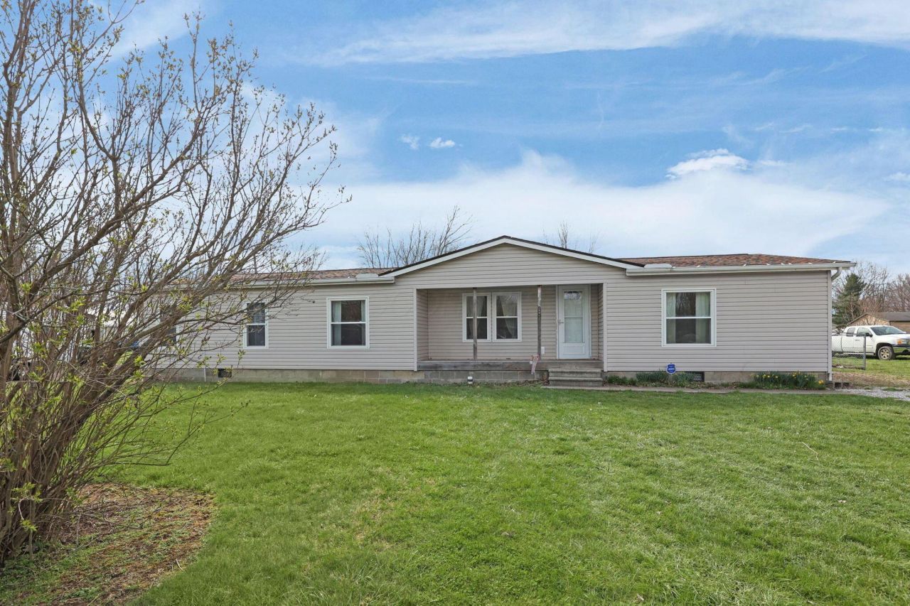 68 5th Avenue Sw, Etna, OH 43062 Main Photo