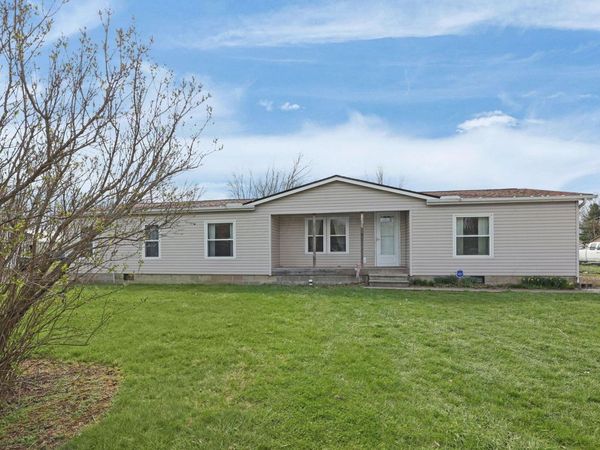 68 5th Avenue SW, Etna, OH 43062