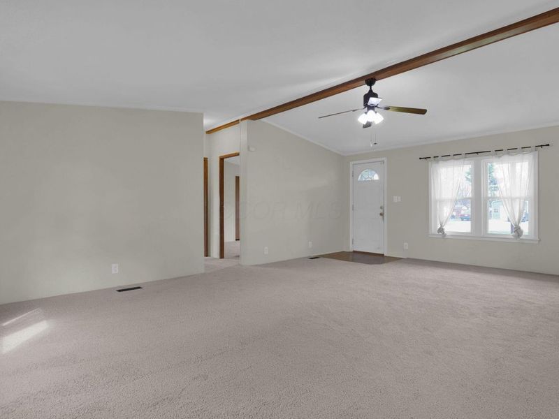 68 5th Avenue SW, Etna, OH 43062 Photo 4