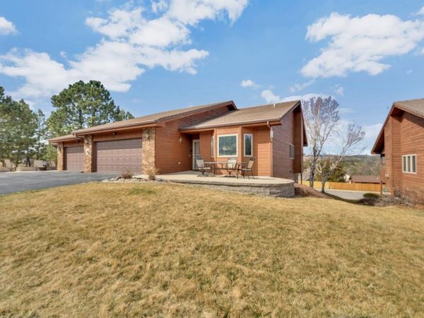 2630 Sunset Vista Road, Rapid City, SD 57702