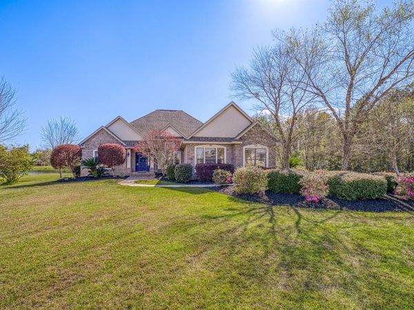 5746 Highland Lake Drive, Milton, FL 32583