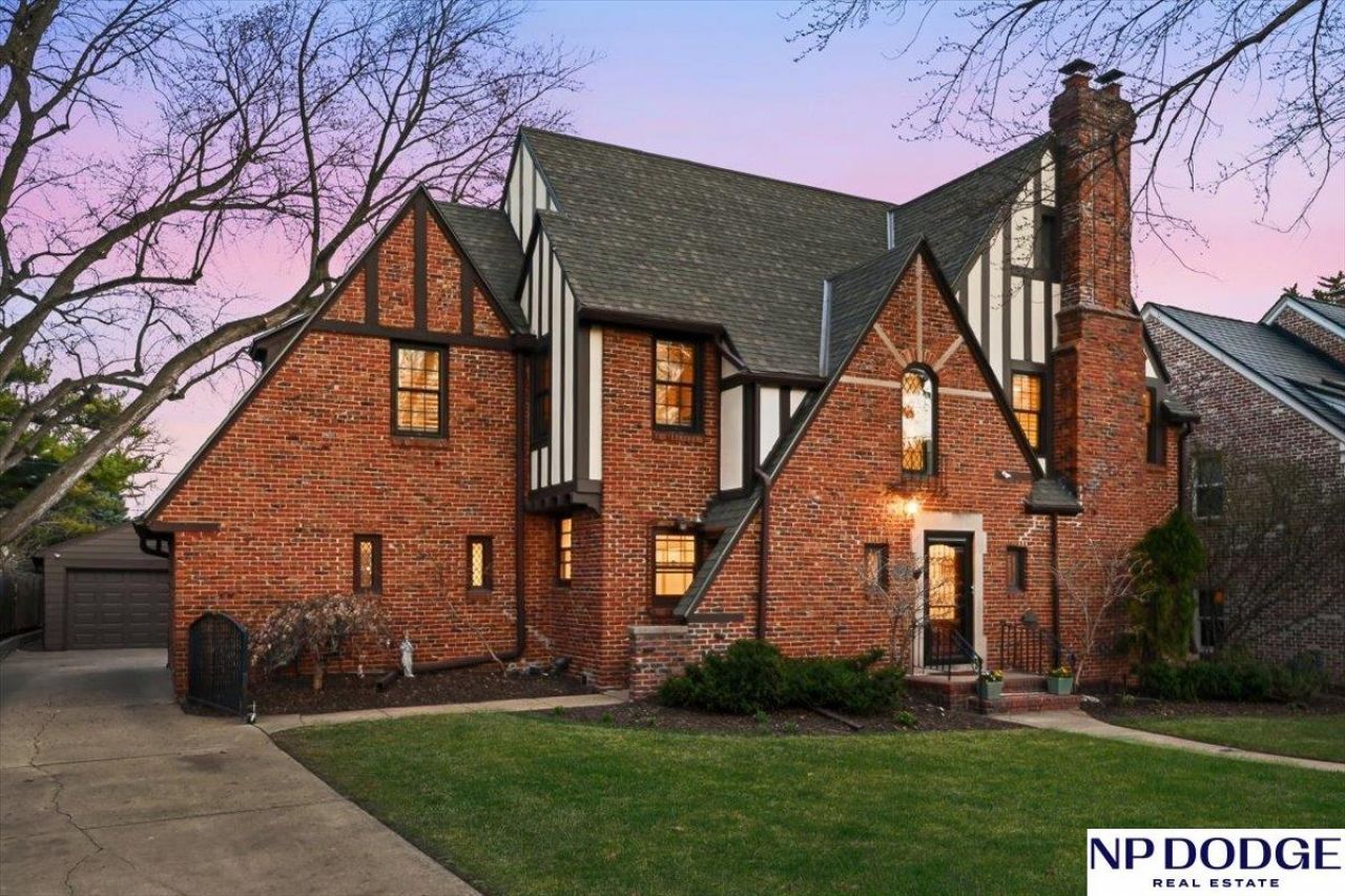 673 N 57 Street , Omaha, NE 68132 Main Photo