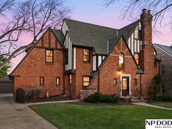 673 N 57 Street , Omaha, NE 68132