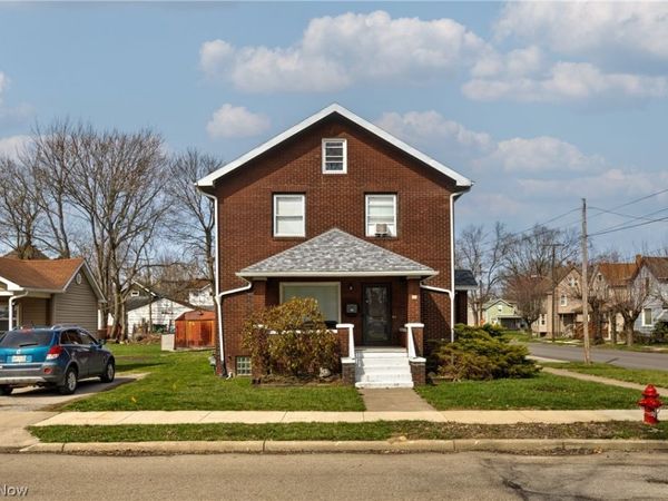 106 Neil Street , Niles, OH 44446