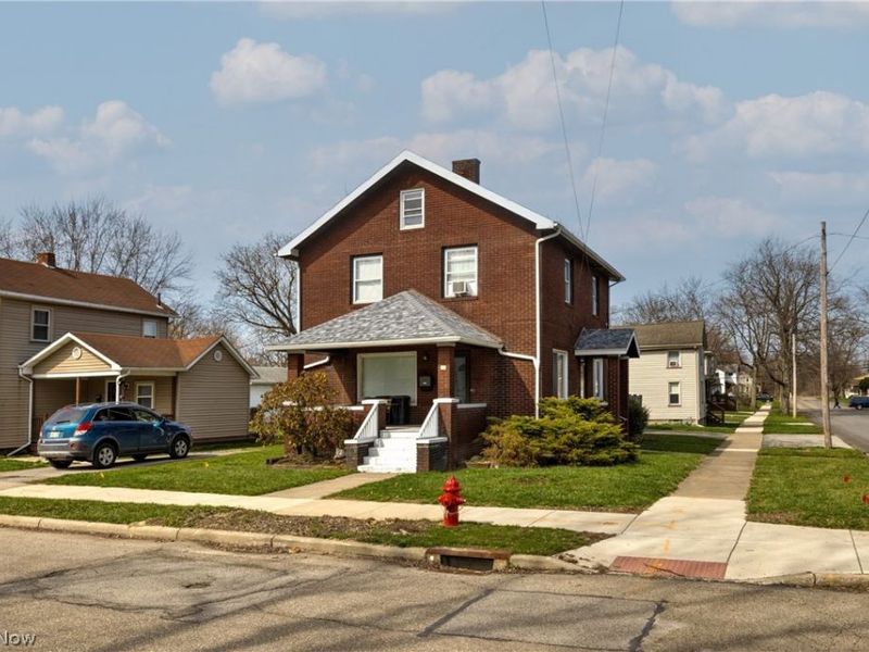 106 Neil Street , Niles, OH 44446 Photo 2