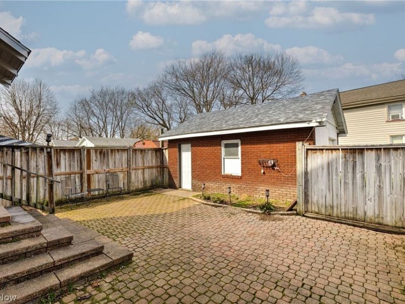 106 Neil Street , Niles, OH 44446 Photo 21