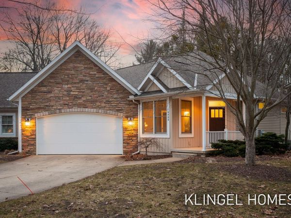 16480 Springvale Court, Unit 55, Spring Lake, MI 49456