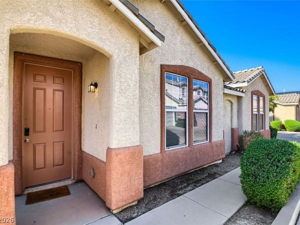 6722 Black Oil Drive, Las Vegas, NV 89122
