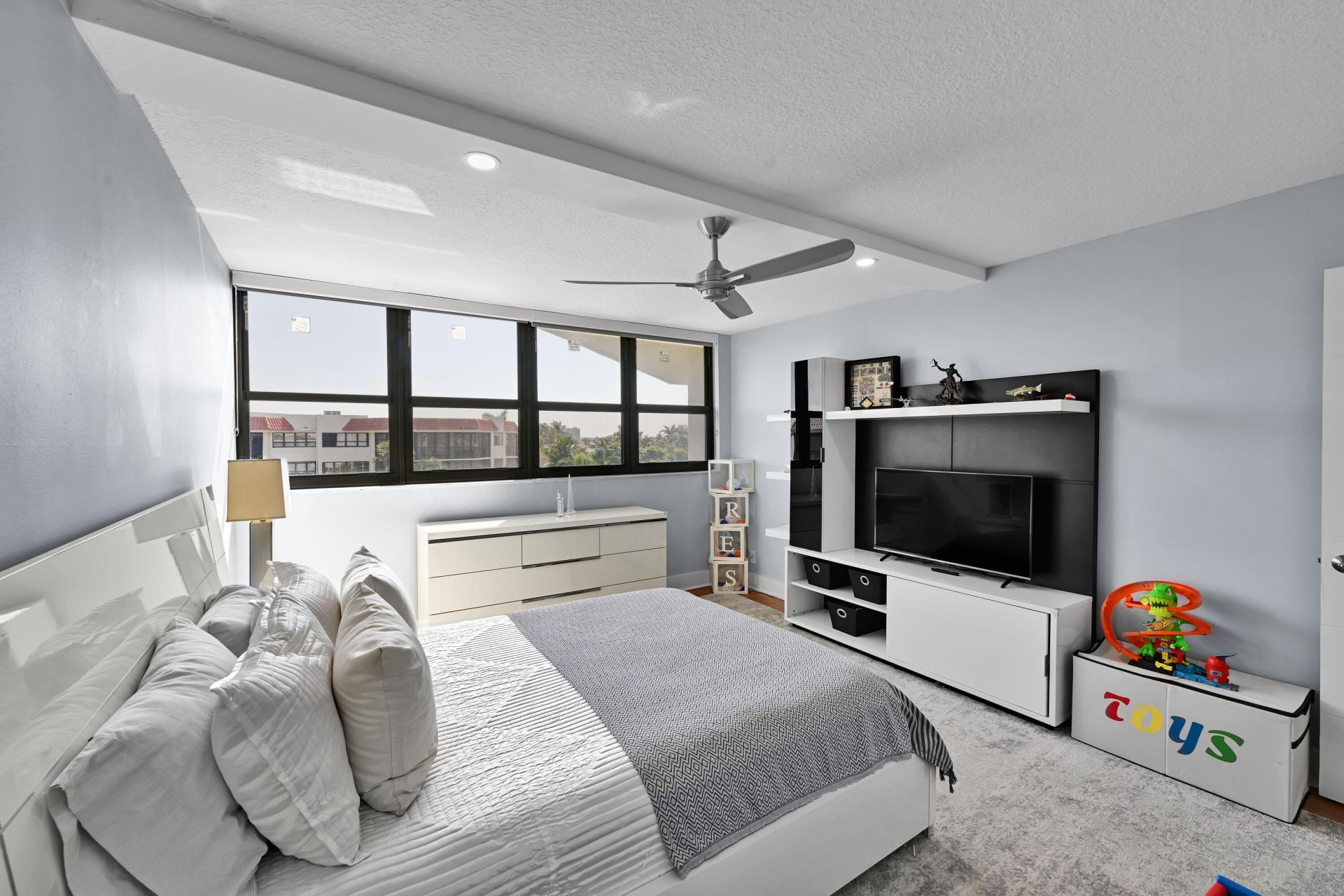 800 Jeffery Street, Unit 411, Boca Raton, FL 33487 Photo