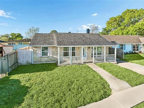 153 ELAINE Drive , Westwego, LA 70094