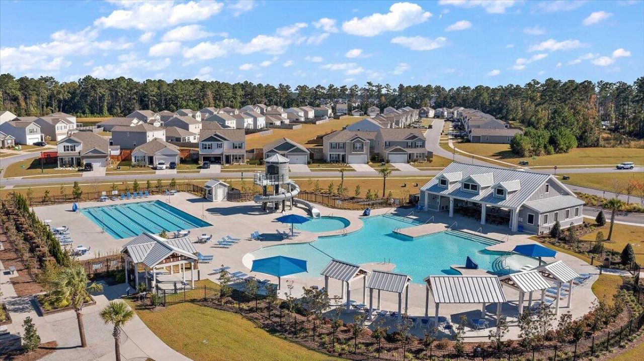 648 Silver Spruce Street Photo 25