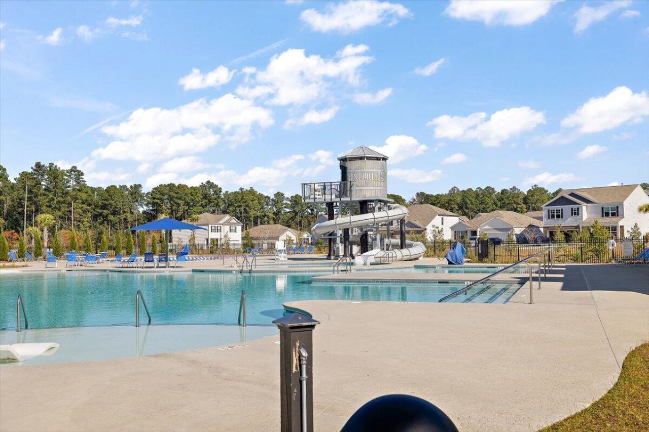 648 Silver Spruce Street Photo 26