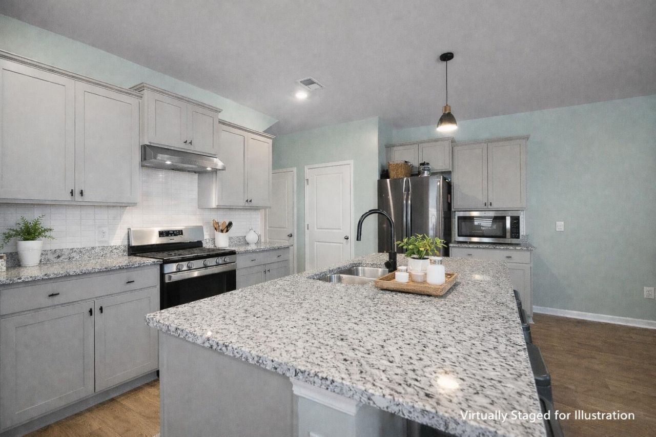 648 Silver Spruce Street Photo 4