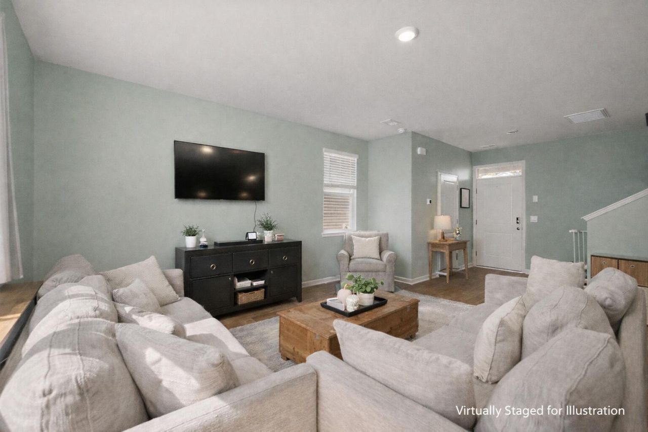 648 Silver Spruce Street Photo 8