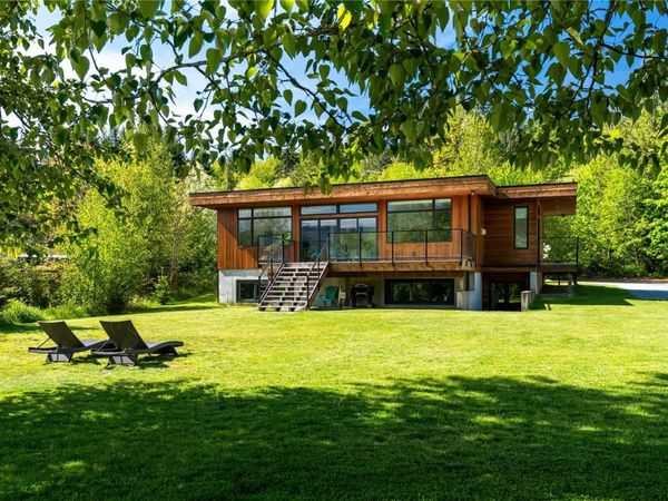9905 Stin-Qua Rd, Honeymoon Bay, BC V0R 1Y0