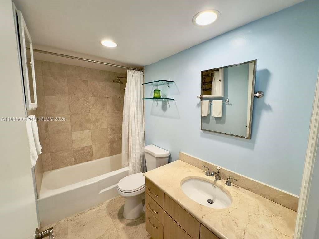 5600 Collins Ave, Unit 5L, Miami Beach, FL 33140 Photo