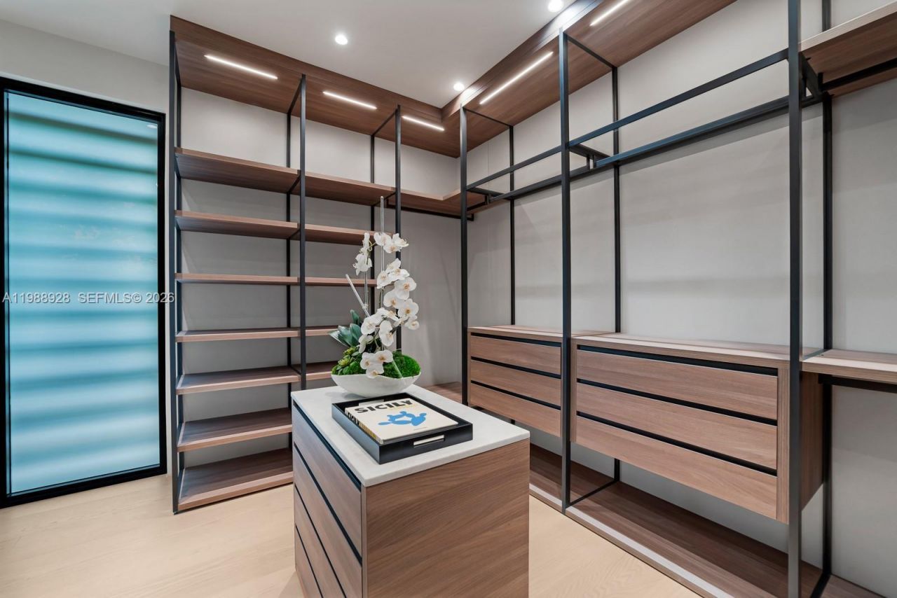 5545 SW 81st Ter , Miami, FL 33143 Photo