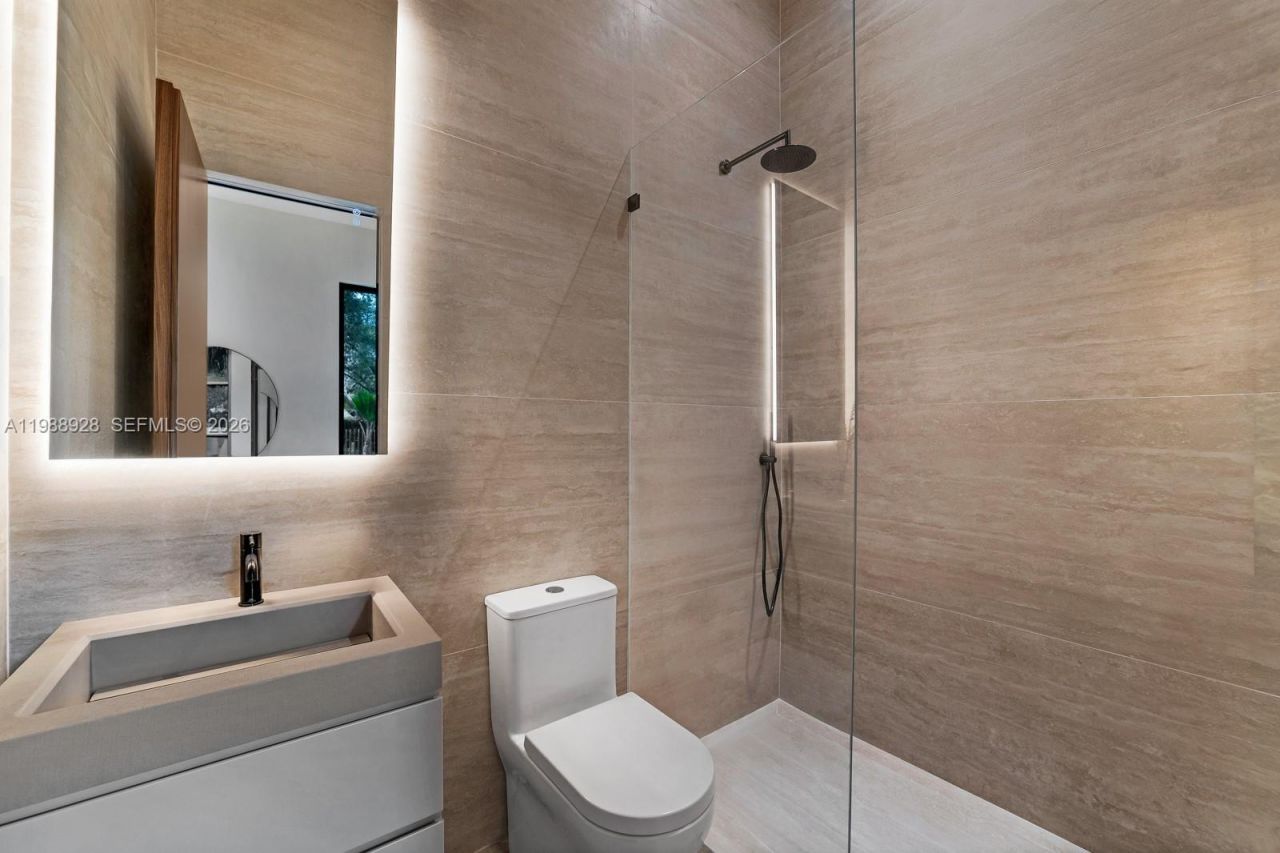 5545 SW 81st Ter , Miami, FL 33143 Photo