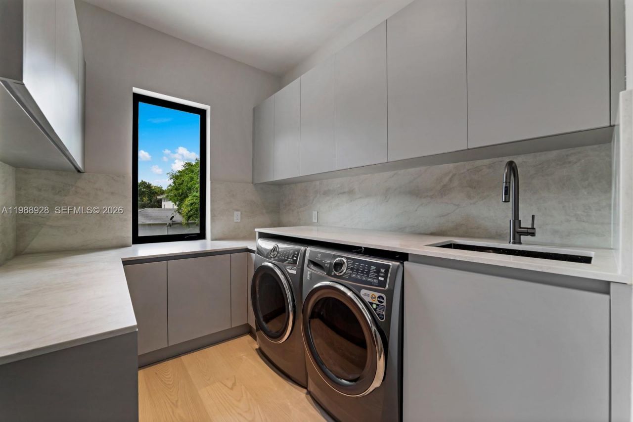 5545 SW 81st Ter , Miami, FL 33143 Photo