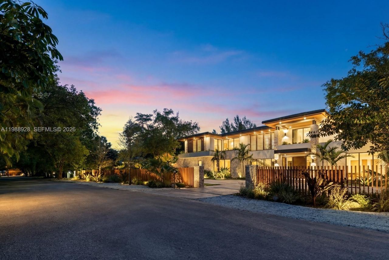 5545 SW 81st Ter , Miami, FL 33143 Photo