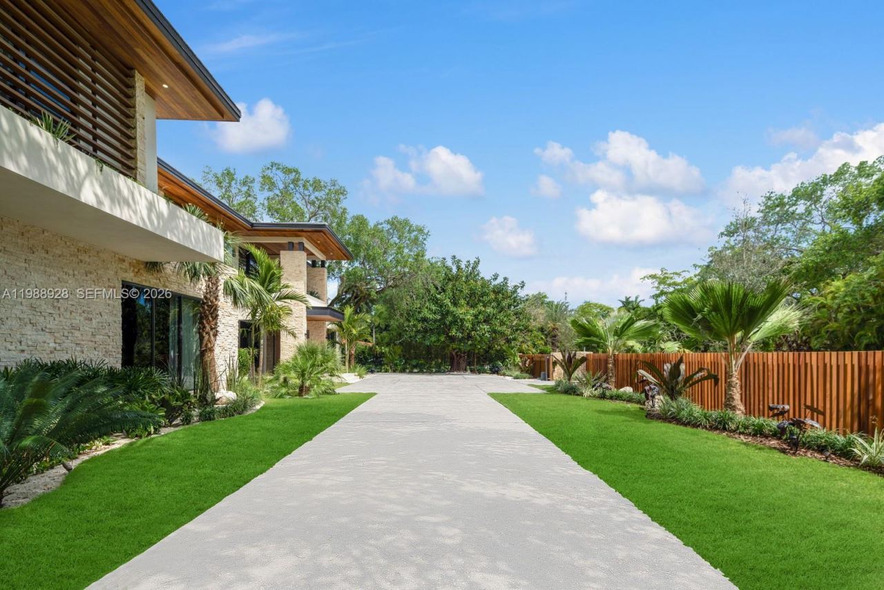 5545 SW 81st Ter , Miami, FL 33143 Photo