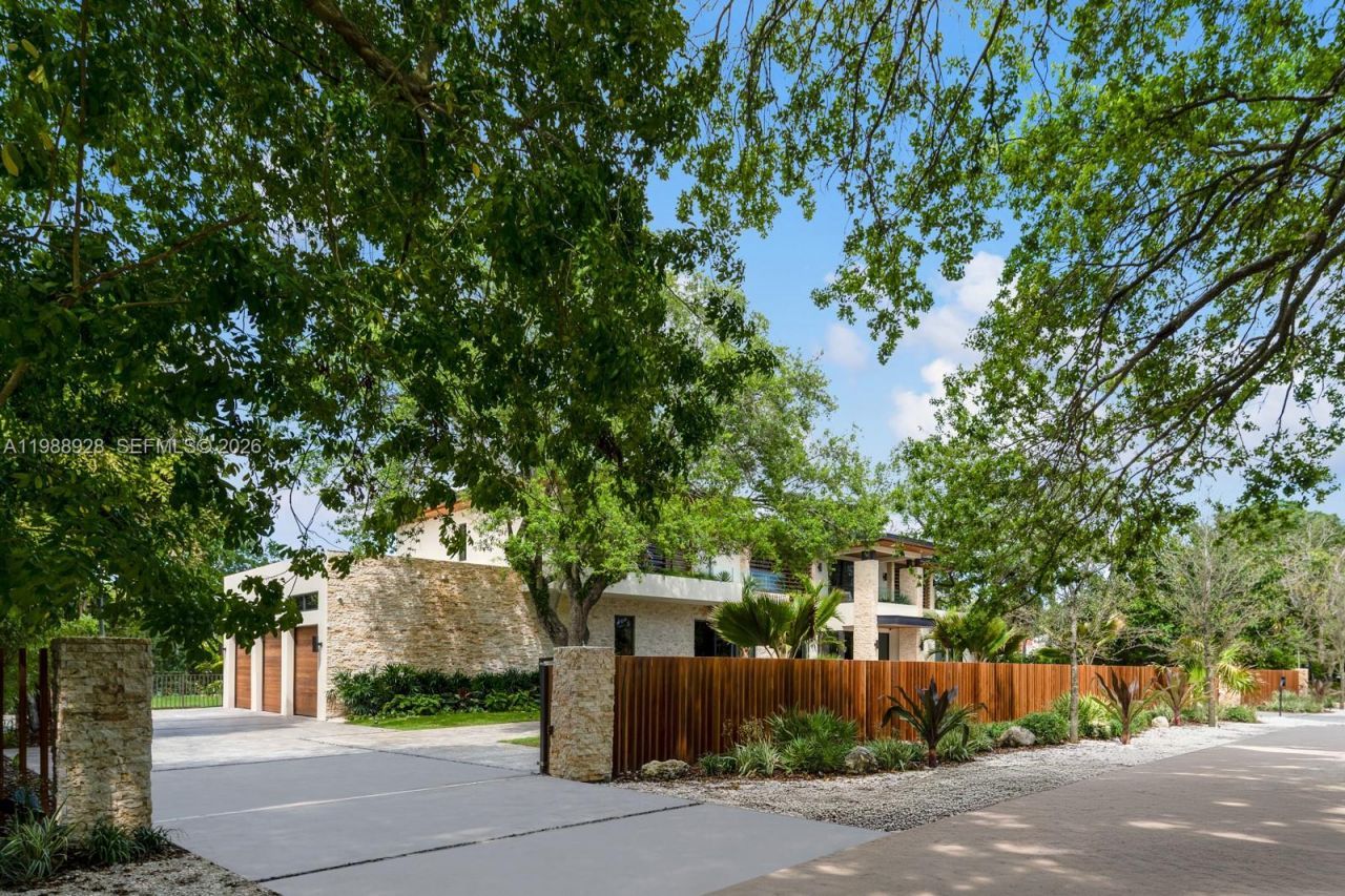 5545 SW 81st Ter , Miami, FL 33143 Photo